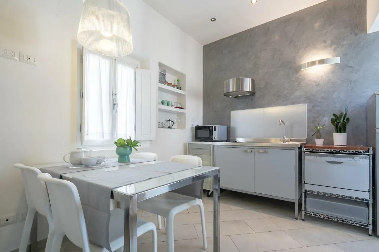 Serragli Modern Florence Apartment