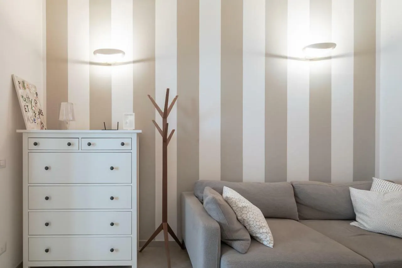 Serragli Modern Florence Apartment